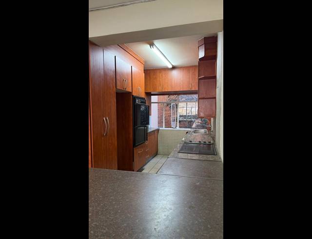 2 BEDROOM APARTMENT TO LET IN CYRILDENE